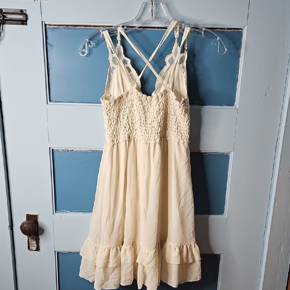 Love Tree Creamy Ivory Sexy Lacy Bodice Mini Slip Dress Medium - Picture 5 of 10